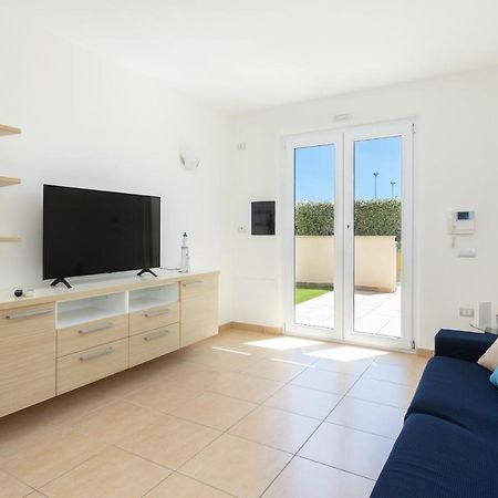 La Casa Del Sole - Appartamento Con Piscina Frontemare A Pochi Minuti Da Oristano Torre Grande Luaran gambar