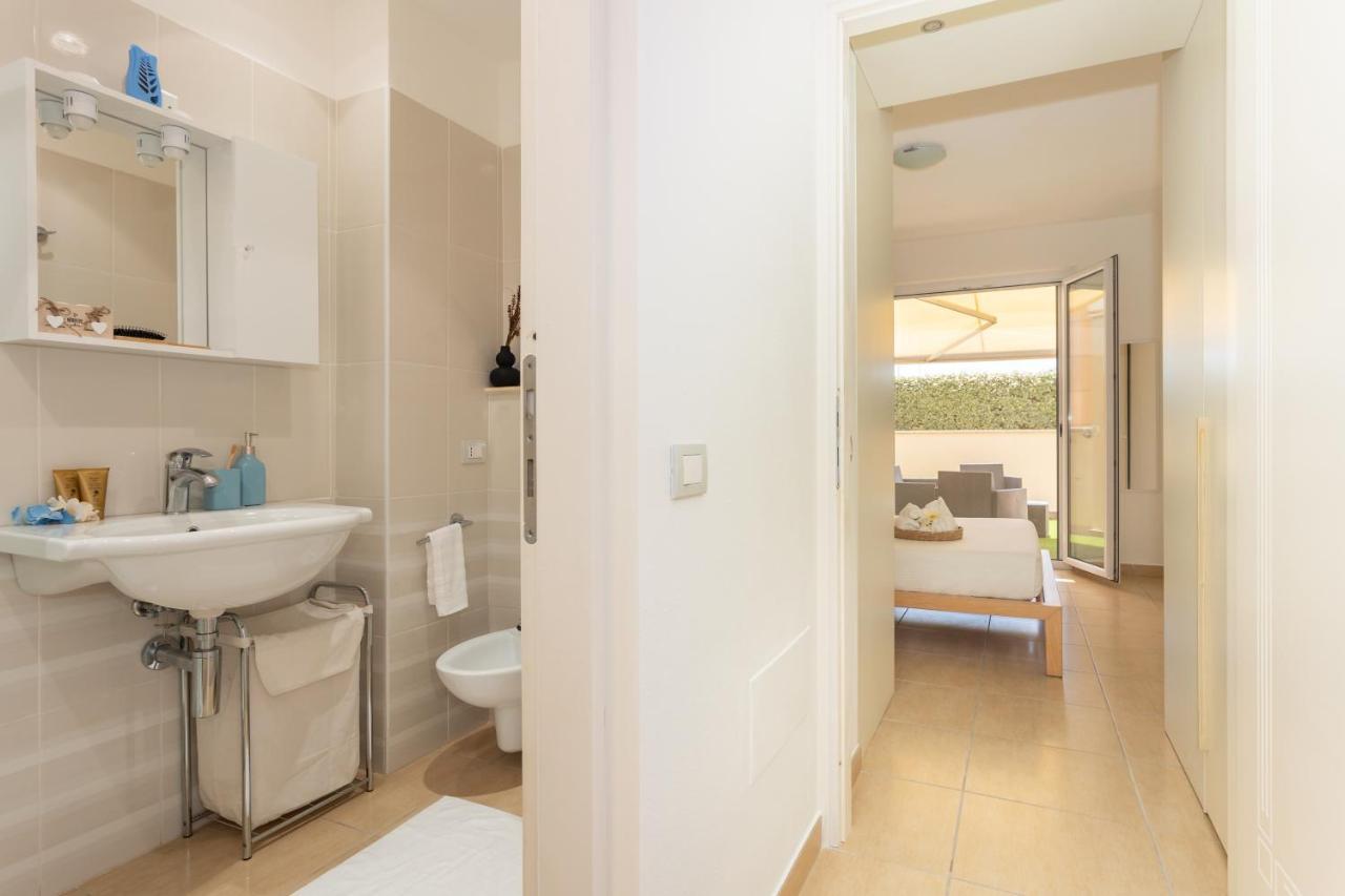 La Casa Del Sole - Appartamento Con Piscina Frontemare A Pochi Minuti Da Oristano Torre Grande Luaran gambar