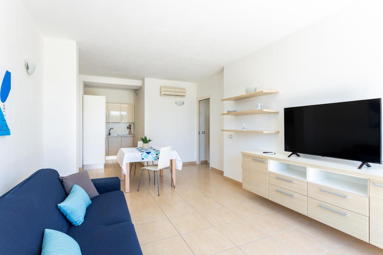 La Casa Del Sole - Appartamento Con Piscina Frontemare A Pochi Minuti Da Oristano Torre Grande Luaran gambar