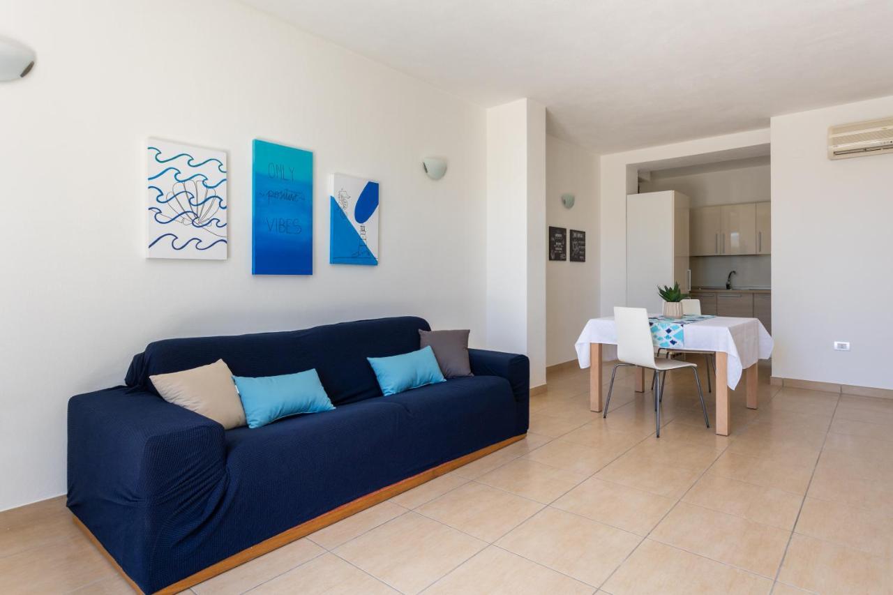 La Casa Del Sole - Appartamento Con Piscina Frontemare A Pochi Minuti Da Oristano Torre Grande Luaran gambar