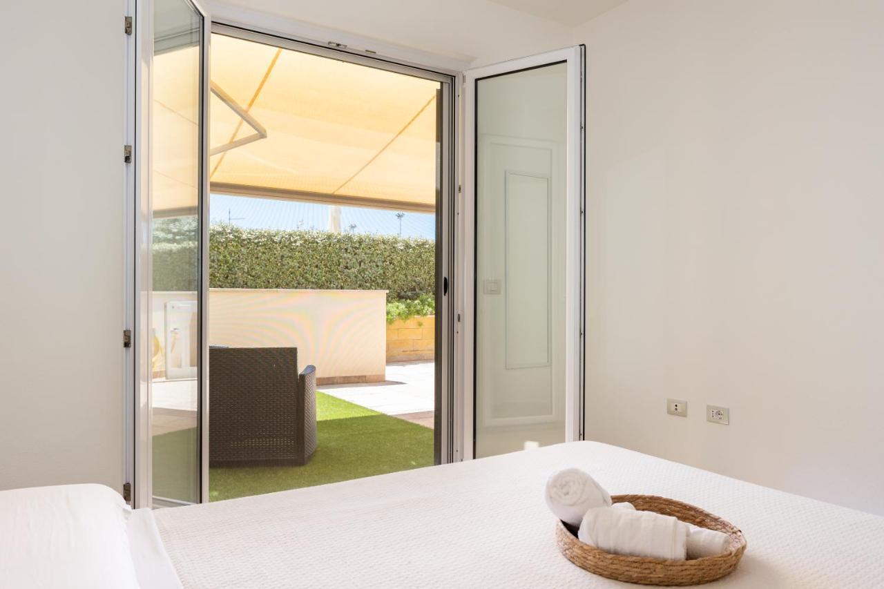 La Casa Del Sole - Appartamento Con Piscina Frontemare A Pochi Minuti Da Oristano Torre Grande Luaran gambar